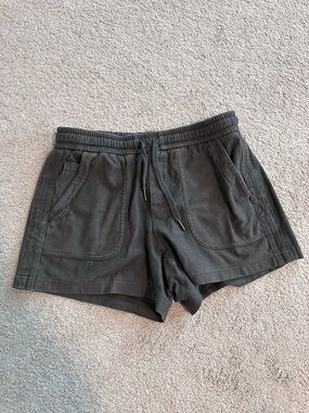Athleta farallon shorts